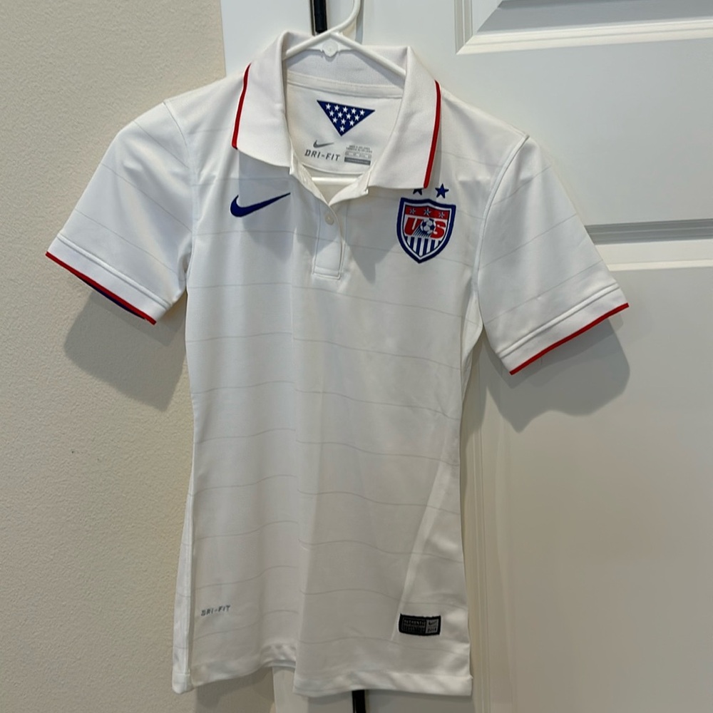 Nike USA women soccer jersey size XSmall